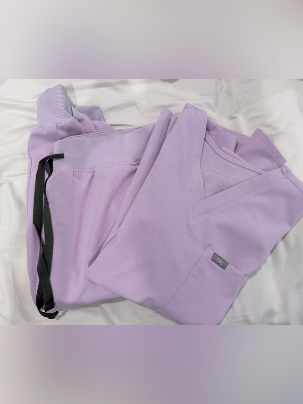 Figs Women Catalina Top- Small, Zamora joggers- Small. Lavender Haze